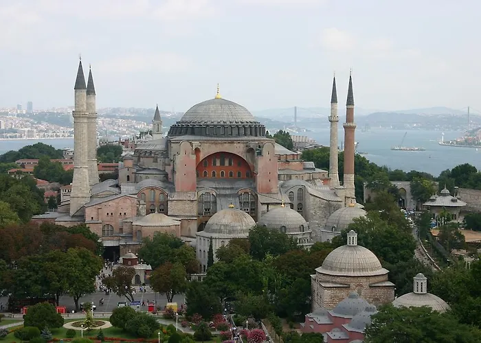 فندق Grand Palmiye اسطنبول