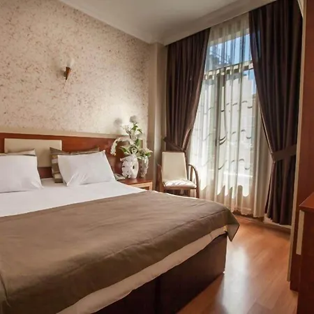 Grand Palmiye Hotell 2*